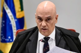 Alexandre de Moraes determina prisão definitiva de Carla Zambelli