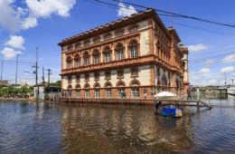 Nível do rio Negro registra primeira queda após atingir cota de inundação severa em Manaus