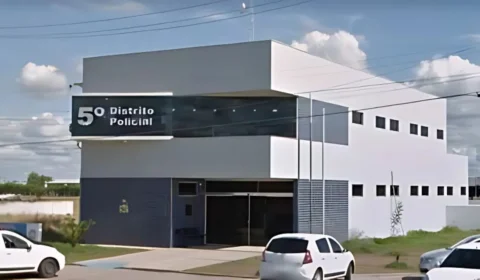 Colombiana é presa após tentar esfaquear homem e atacar policiais em Boa Vista