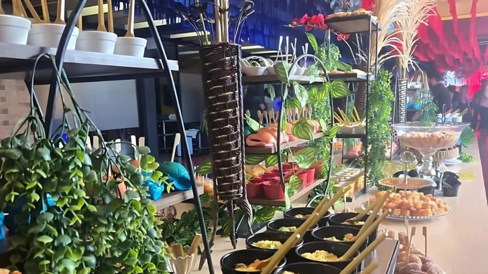 Festival de Parintins impulsiona economia de buffets e eventos em todo o Amazonas