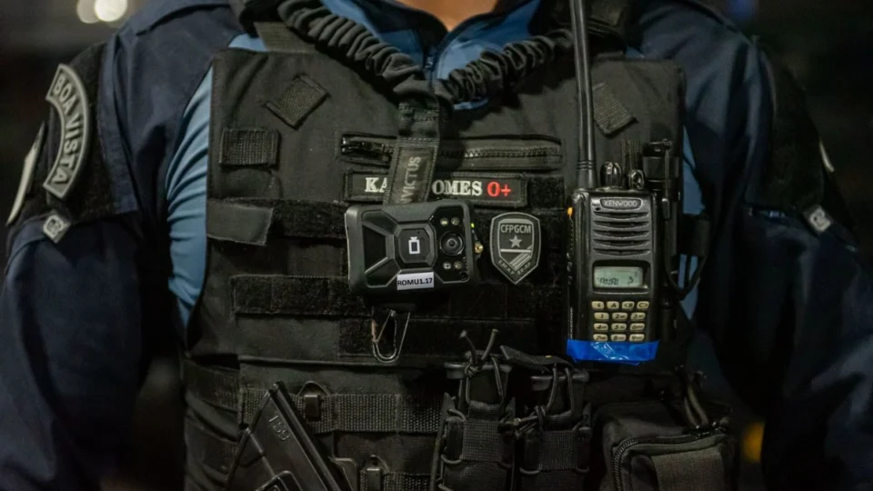 Guarda Municipal de Boa Vista passa a usar câmeras no uniforme; entenda prós e contras