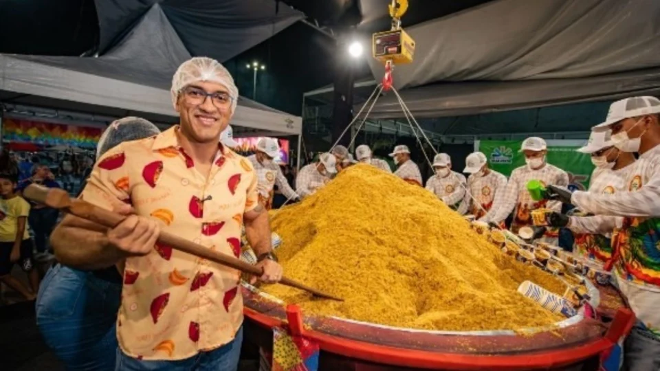 ‘Maior paçoca de carne seca do mundo’ bate recorde com 1,5 tonelada em Boa Vista; veja detalhes