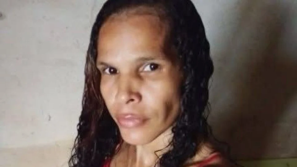 Mulher é morta a tiros pelo marido no dia do aniversário em Porto Velho