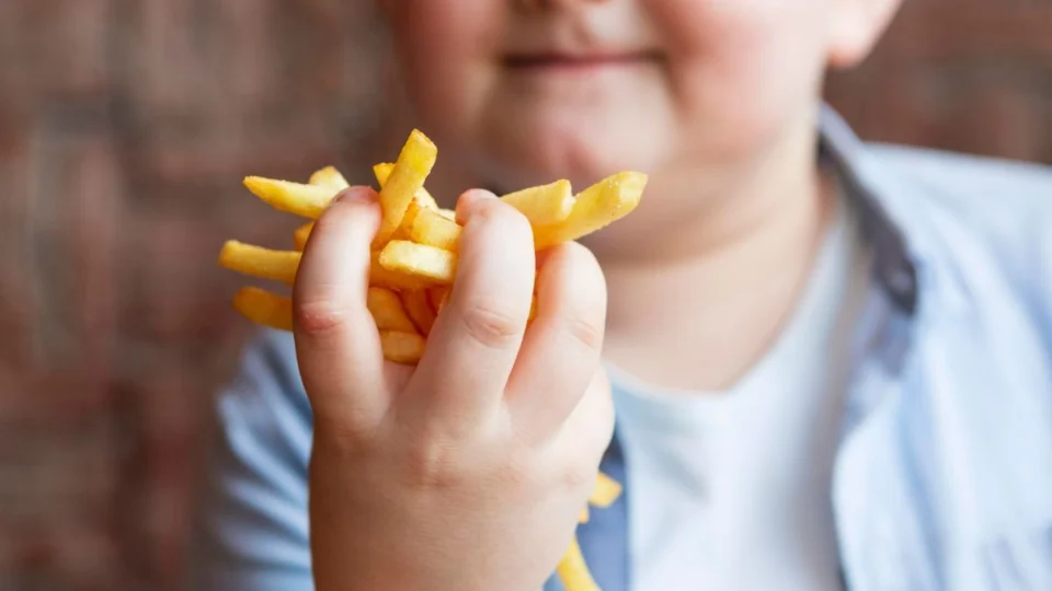 Dia da Conscientização contra a Obesidade Mórbida Infantil: como identificar esses casos?