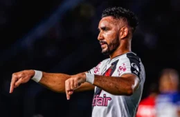 Au revoir, Payet! Vasco prepara rescisão antecipada após afastamento do jogador