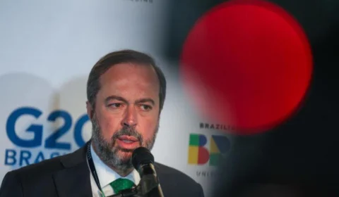 Brasil e Rússia negociam reatores nucleares flutuantes para a região amazônica