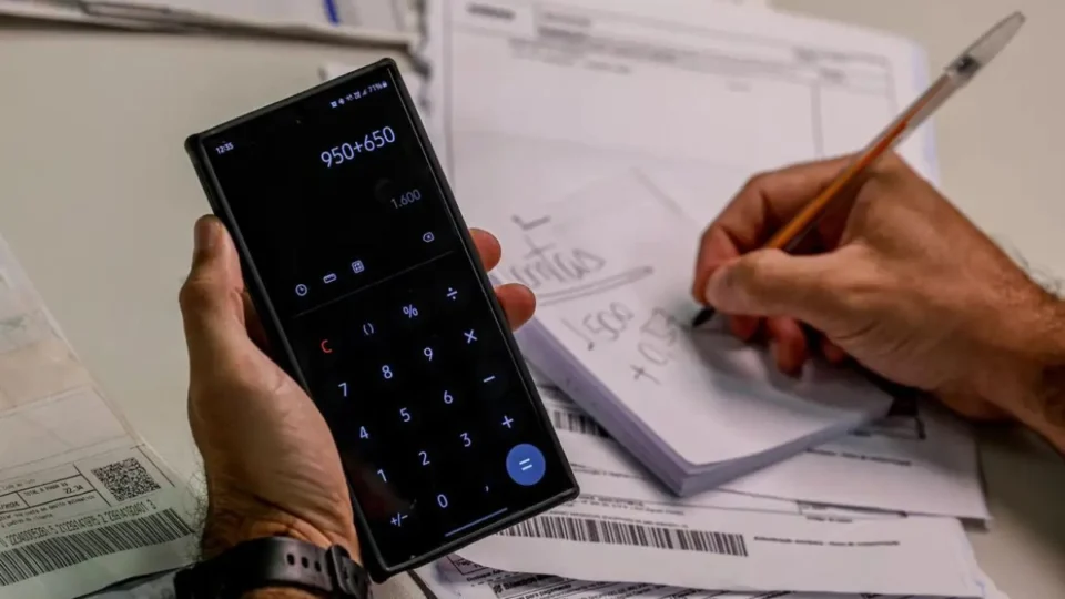 Geração Z lidera crescimento nas negociações de dívidas em Roraima