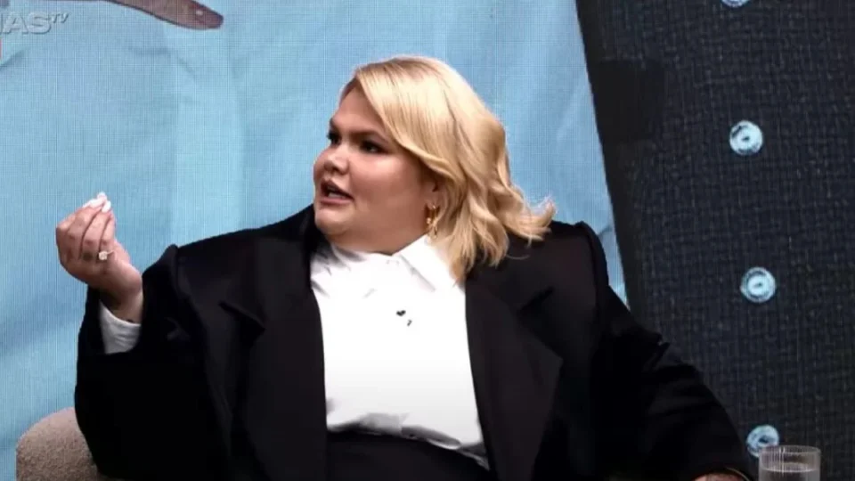 Em 1ª entrevista após bariátrica, Thaís Carla chora e revela quantos quilos perdeu