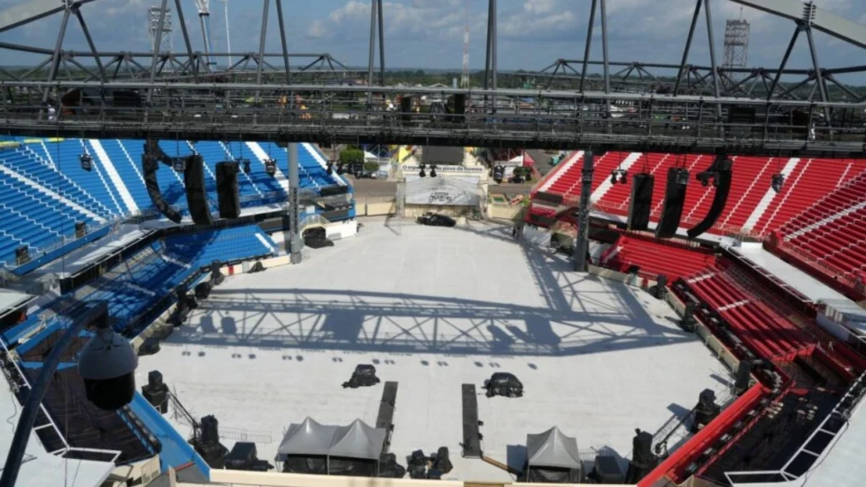 Visita guiada no Bumbódromo de Parintins já está disponível; saiba como agendar