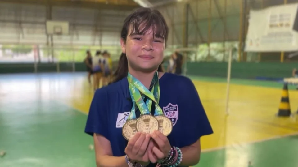 Amazonense de 11 anos se destaca no badminton e conquista três ouros na Copa Norte