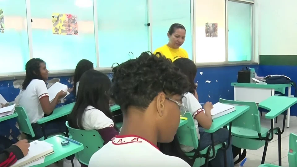 Rede estadual de ensino retoma aulas após recesso com calendário definido