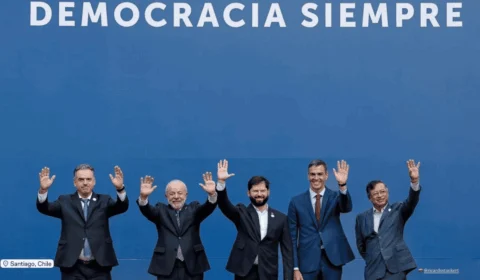 Democracia: Lula e líderes lançam sinal global em cúpula no Chile