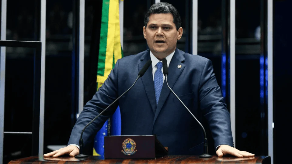 Medida Provisória que compensa recuo no IOF é prorrogada por mais 60 dias pelo Congresso