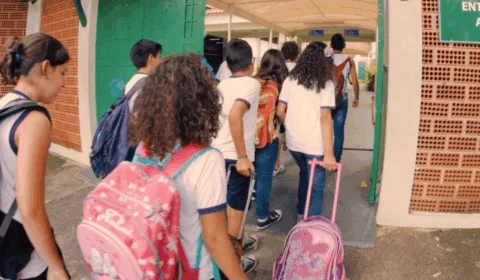 Raça, gênero e pobreza mantêm quase 1 milhão de jovens longe da escola no Brasil