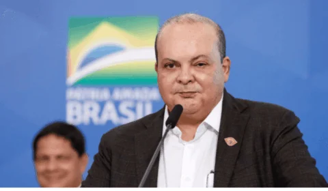 Governador do DF evita tema da anistia e foca em tarifas em reunião com Alckmin