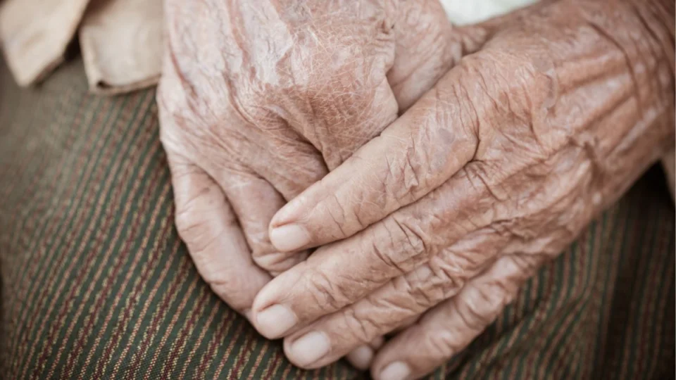 Idosa de 82 anos é espancada dentro de casa em Mucajaí