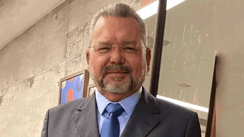 Wanderlei Barbosa nomeia promotor aposentado Nilomar Farias para a Seciju, em Palmas