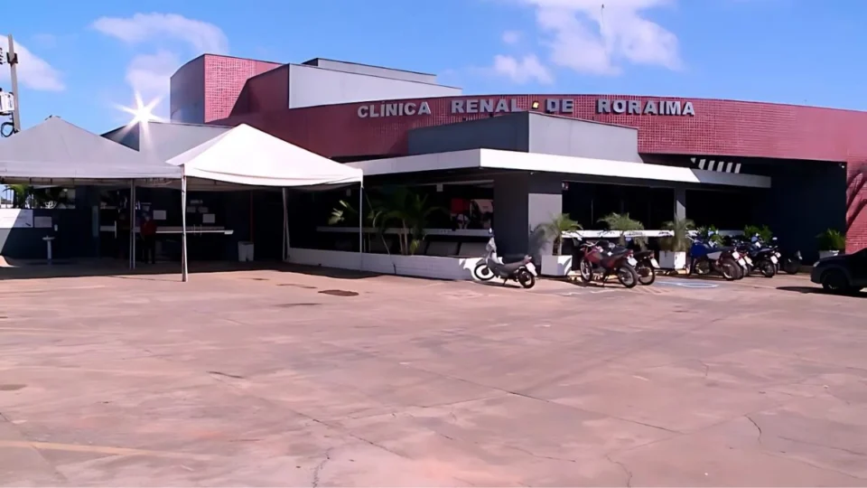 Justiça obriga Clínica Renal de Roraima a pagar salários atrasados sob pena de bloqueio judicial