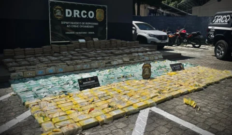 Criminosos são presos com R$ 50 milhões em drogas no rio Solimões, no Amazonas