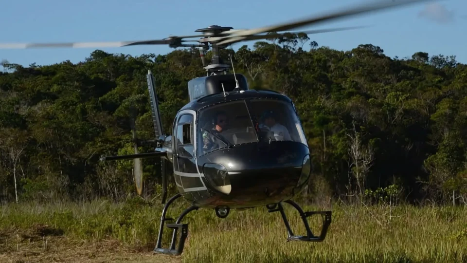 Queda de helicóptero mata dois indígenas durante resgate em Roraima
