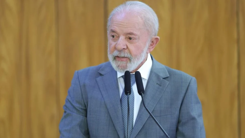 Lula veta aumento de deputados federais e mantém total em 513; entenda motivo