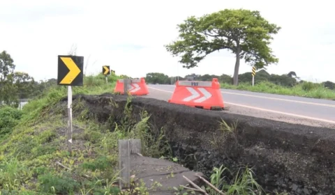 Vídeo mostra risco iminente de desabamento em ponte da BR-174 sobre o rio Mucajaí