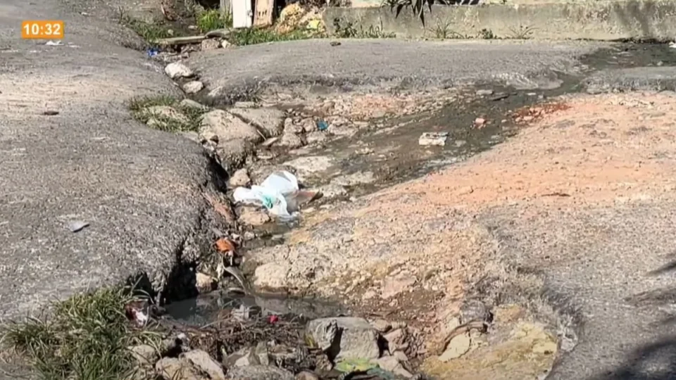 Moradores denunciam abandono e falta de infraestrutura no bairro São José Operário, em Manaus