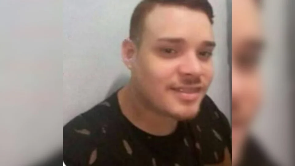 Suspeito de tentar matar ex com gargalo de garrafa é espancado até a morte em Manaus