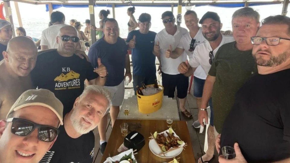 Grupo de turistas tem joias roubadas em assalto no Centro de Manaus; prejuízo é de R$ 50 mil