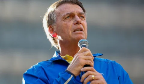 Anistia ou tarifa? Bolsonaro diz que perdão aos envolvidos no 8 de janeiro pode trazer ‘paz para a economia’