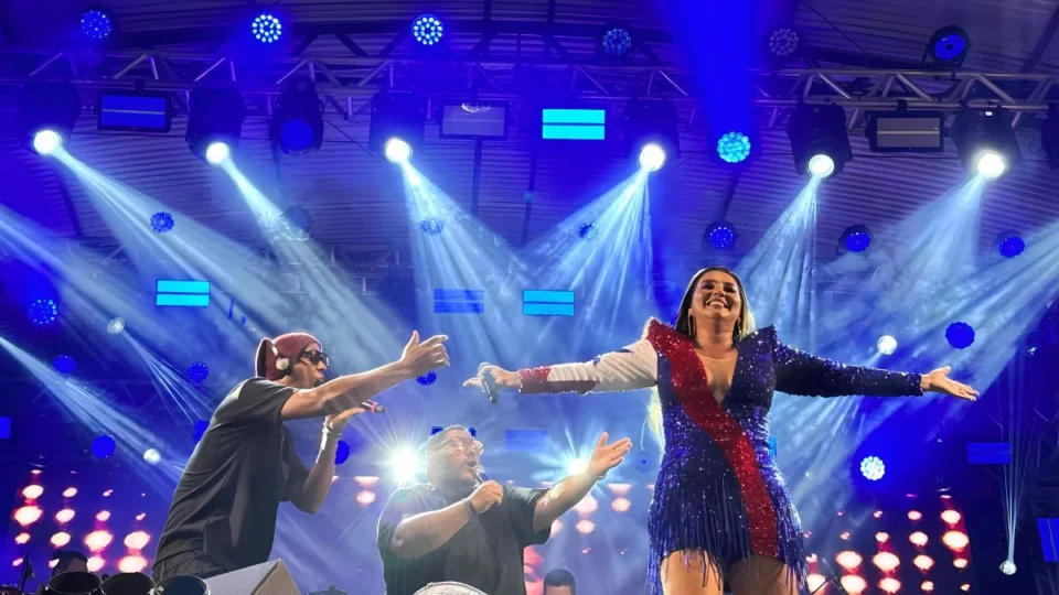 De Roraima para Afuá: cantora Ello Machado brilha em festival cultural no Pará