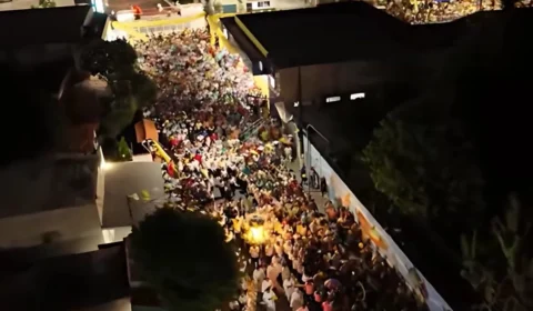 Círio de Nossa Senhora do Carmo leva multidão às ruas de Parintins