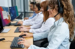 Dia do Operador de Telemarketing: veja frases para enviar e homenagear hoje
