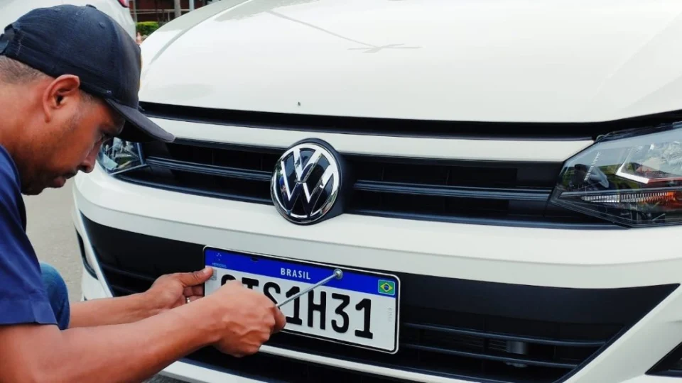 Detran Rondônia lança plataforma para emplacamento online de carros zero; saiba como fazer