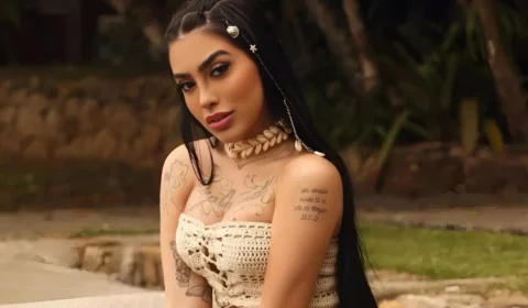 MC Mirella fala sobre a filha e rebate críticas por conteúdo adulto: ‘a internet é suja’