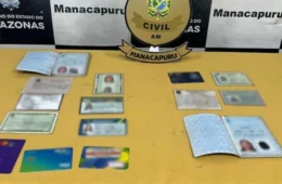 Mulher é presa ao tentar aplicar golpe com documento falso para receber auxílio no AM