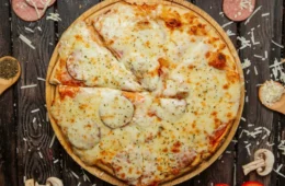 Dia da Pizza: veja como fazer massa de pizza perfeita com poucos ingredientes