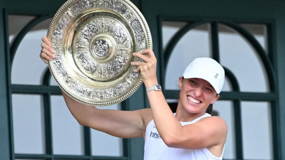 Iga Swiatek conquista Wimbledon pela primeira vez com vitória histórica sobre Anisimova
