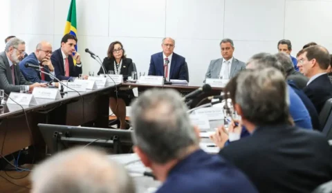 Governo avalia estender negociações após tarifa de 50% dos EUA sobre exportações brasileiras
