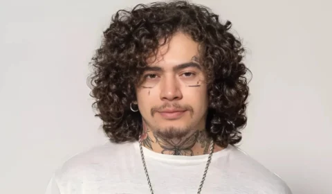 Whindersson Nunes é chamado de ‘drogado safado’ após criticar emissora e rebate ataque nas redes