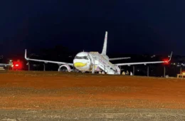 Voo da Azul desvia rota e faz pouso em Brasília após ameaça de bomba; PF descarta explosivo