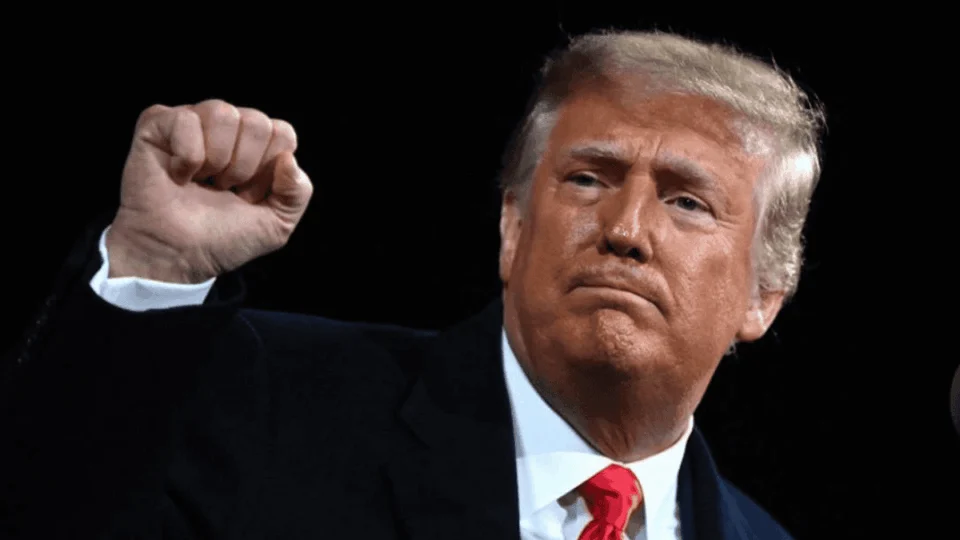 Tarifaço dos EUA: maioria dos brasileiros acredita em motivação política, mostra pesquisa