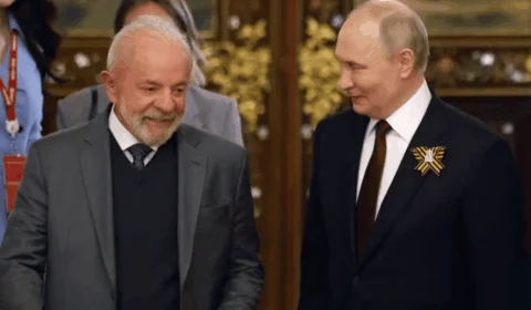 Ligação de Putin a Lula destaca encontro com Trump e negociações de paz