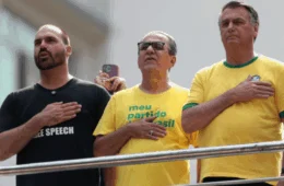 Malafaia critica Eduardo Bolsonaro e o chama de ‘babaca’; deputado evita embate e fala em ‘desespero’