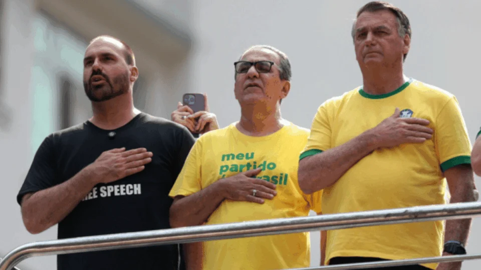 Malafaia critica Eduardo Bolsonaro e o chama de ‘babaca’; deputado evita embate e fala em ‘desespero’