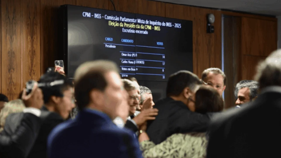 CPMI do INSS prioriza técnicos, mas pode convocar Dilma, Temer, Bolsonaro e citar Lula