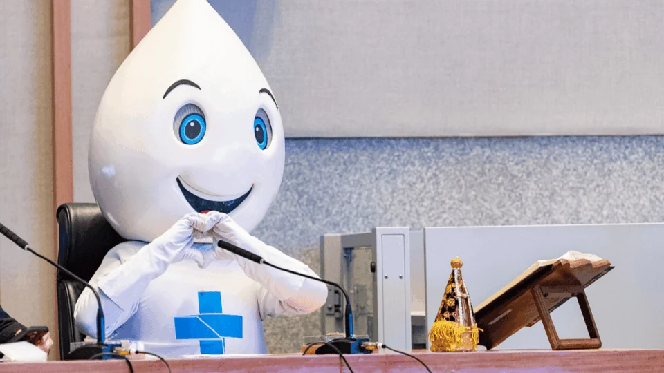 Darlan Rosa, criador do Zé Gotinha, recebe título de Cidadão Honorário de Brasília