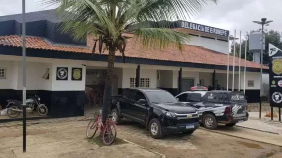 Fuga em massa deixa cidade do Amazonas em alerta; seis presos ainda não foram capturados