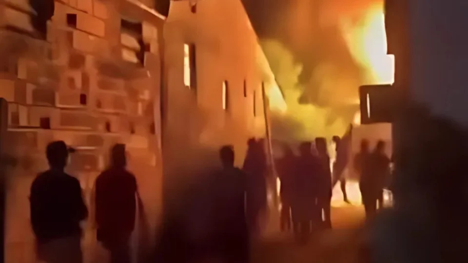 Influenciador é preso suspeito de incendiar a própria casa em Parintins; veja vídeo