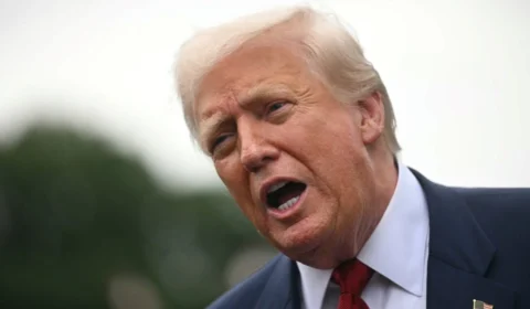 ‘Eu amo o povo do Brasil’, diz Trump após tarifa histórica e sanção de Moraes